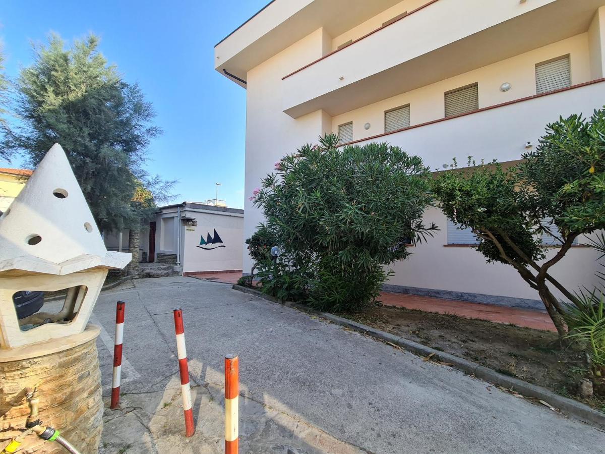 Caravel Monolocale Villa Lido di Camaiore Kültér fotó