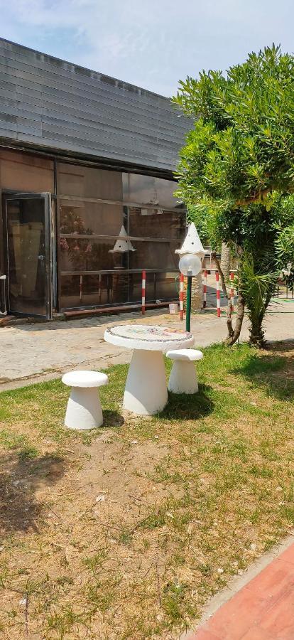 Caravel Monolocale Villa Lido di Camaiore Kültér fotó