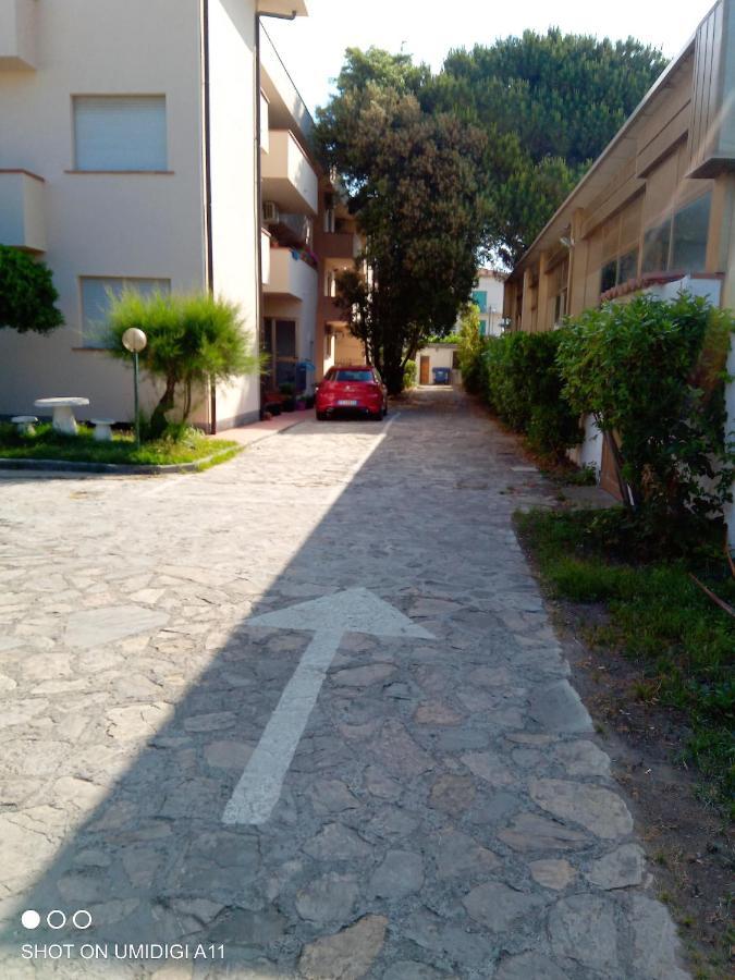 Caravel Monolocale Villa Lido di Camaiore Kültér fotó
